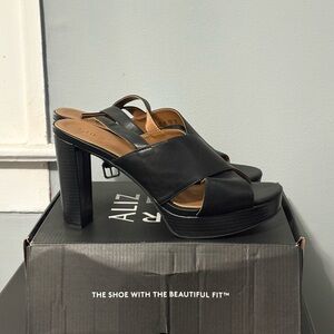 NYLA Black Strappy Heels Modern Design